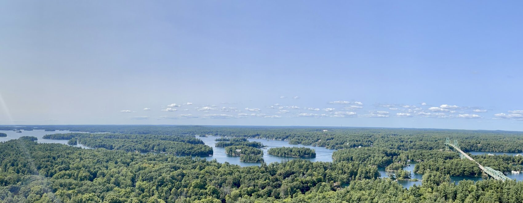 panorama vista of the 1000 islands